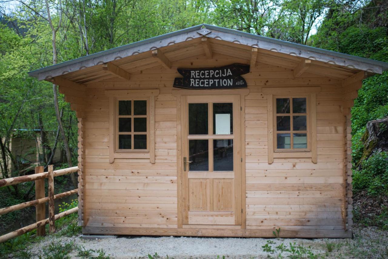 Отель Kamp Na Otoku - Ljubno Ob Savinji Экстерьер фото